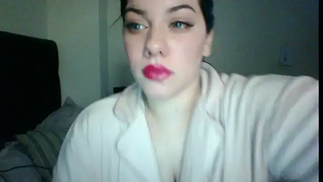 Snapshot of Janefruti chatting on 06/29/26, 01:01 Janefruti online show from 06/29/26, 01:01