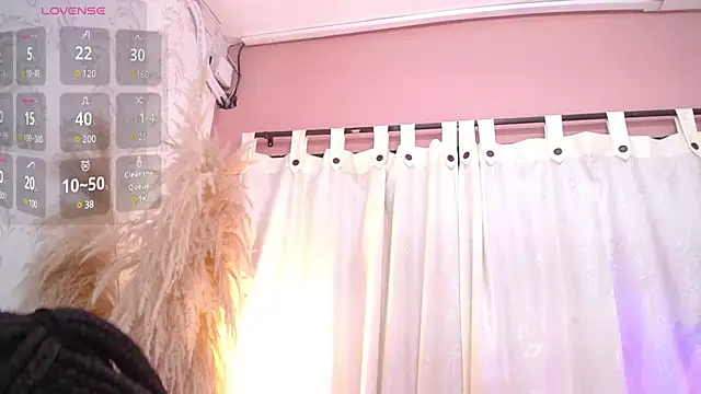 Snapshot of EmmySweett chatting on 01/25/25, 12:48 EmmySweett online show from 01/25/25, 12:48