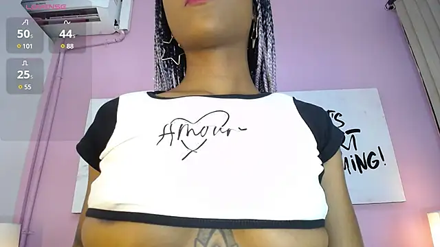 Snapshot of EmmySweett chatting on 03/21/25, 11:56 EmmySweett online show from 03/21/25, 11:56