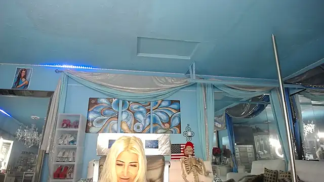 ADRIANNA FOX online show from 01/14/26, 09:26