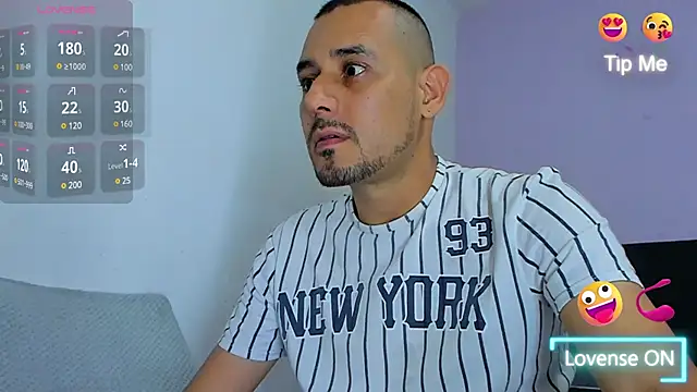 jhonyalzate2 online show from 01/15/25, 01:12