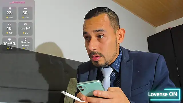 jhonyalzate2 online show from 01/09/26, 03:53