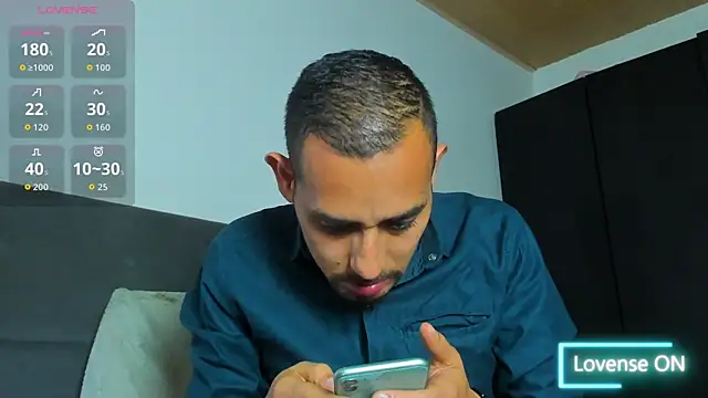 jhonyalzate2 online show from 02/24/26, 03:26