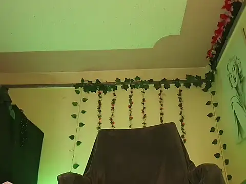 Chancebambi online show from 12/22/25, 08:50