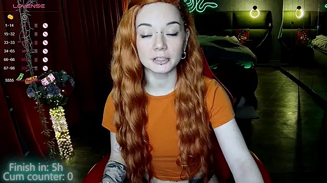 MaxPhoenixx online show from 10/30/25, 08:09