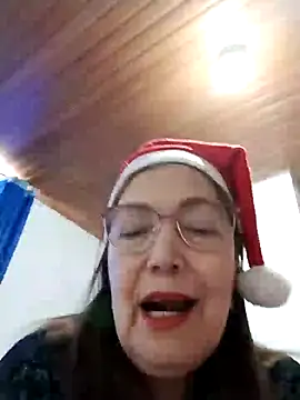 Snapshot of Vicky_Rosse chatting on 12/15/24, 04:37 Vicky Rosse online show from 12/15/24, 04:37