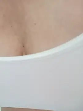 Snapshot of Vicky_Rosse chatting on 02/05/25, 02:37 Vicky Rosse online show from 02/05/25, 02:37