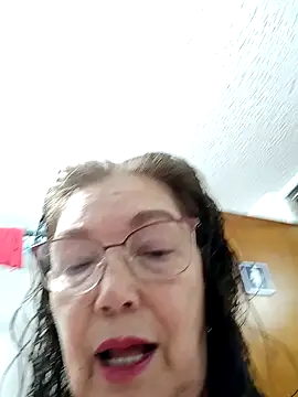 Snapshot of Vicky_Rosse chatting on 02/10/25, 04:04 Vicky Rosse online show from 02/10/25, 04:04