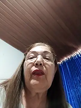 Vicky Rosse online show from 10/20/25, 05:02