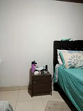 Vicky Rosse online show from 11/13/25, 07:24