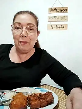 Vicky Rosse online show from 04/06/26, 07:37