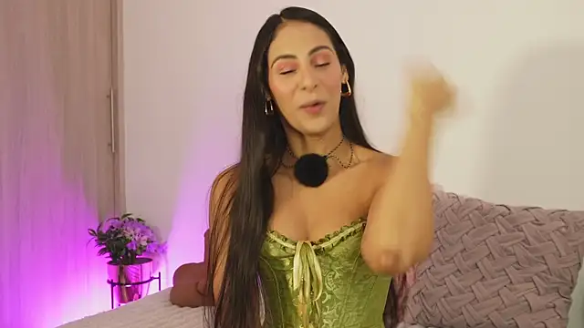 vicky rachell online show from 10/21/25, 01:23