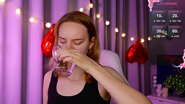 Ramona    online show from 02/03/25, 09:52