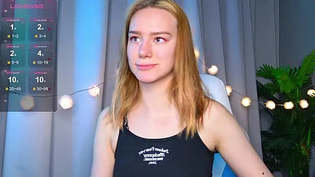 Ramona    online show from 10/18/25, 05:43