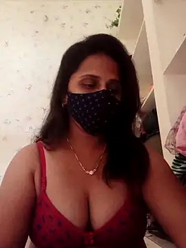 Snapshot of Indiantina chatting on 01/03/25, 09:15 Indiantina online show from 01/03/25, 09:15