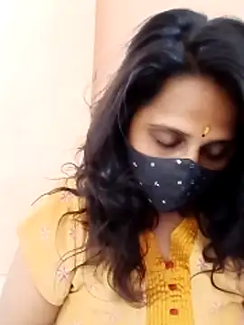 Indiantina online show from 04/19/26, 09:52