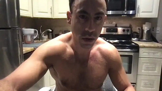 BigGuyMuscle online show from 12/16/25, 09:58