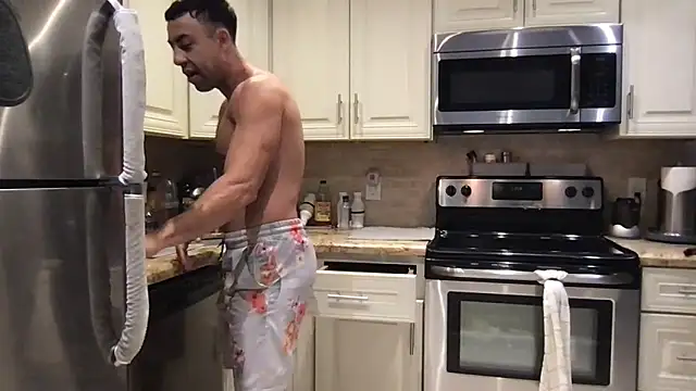 BigGuyMuscle online show from 04/23/26, 05:48