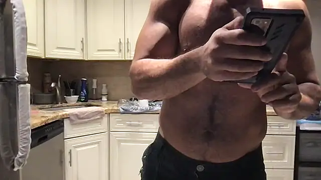 BigGuyMuscle online show from 06/07/26, 01:10
