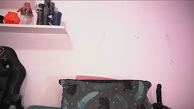 alexaa walker online show from 11/01/25, 11:56