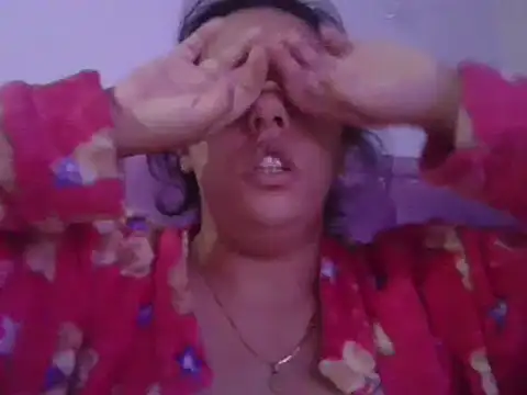 annarose19 online show from 02/04/25, 02:07