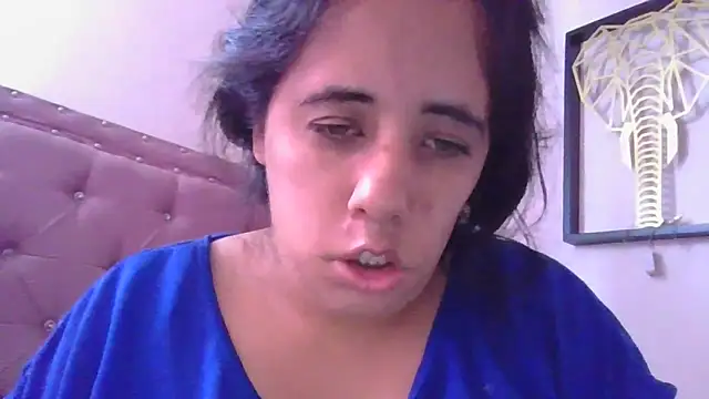 annarose19 online show from 12/02/25, 07:31