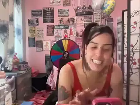 Snapshot of latinacubana chatting on 12/28/24, 08:15 latinacubana online show from 12/28/24, 08:15