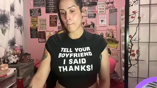 Snapshot of latinacubana chatting on 02/08/25, 11:01 latinacubana online show from 02/08/25, 11:01