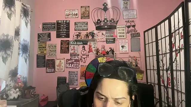 Snapshot of latinacubana chatting on 02/17/25, 11:20 latinacubana online show from 02/17/25, 11:20