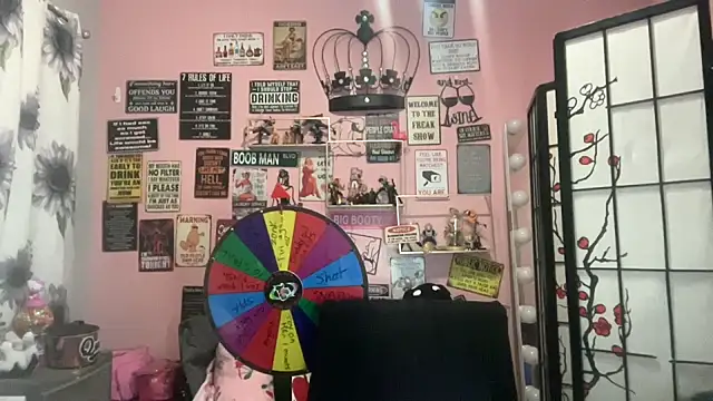 Snapshot of latinacubana chatting on 02/21/25, 07:34 latinacubana online show from 02/21/25, 07:34