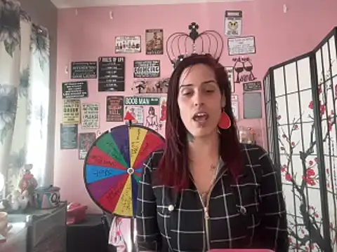 Snapshot of latinacubana chatting on 03/12/25, 04:24 latinacubana online show from 03/12/25, 04:24