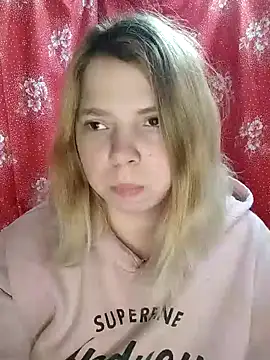 Snapshot of Zuli_Kiska chatting on 01/02/25, 07:18 Zuli Kiska online show from 01/02/25, 07:18