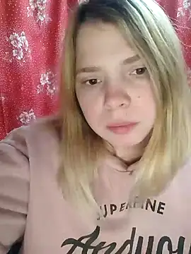 Snapshot of Zuli_Kiska chatting on 01/14/25, 11:27 Zuli Kiska online show from 01/14/25, 11:27