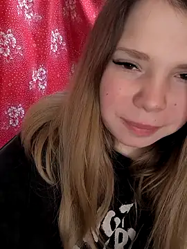 Snapshot of Zuli_Kiska chatting on 02/08/26, 09:29 Zuli Kiska online show from 02/08/26, 09:29