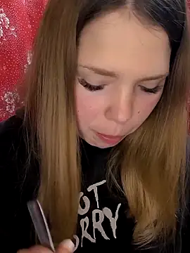 Snapshot of Zuli_Kiska chatting on 02/23/26, 10:40 Zuli Kiska online show from 02/23/26, 10:40