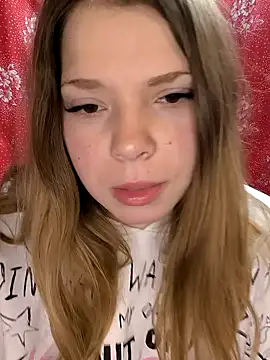 Snapshot of Zuli_Kiska chatting on 02/28/26, 01:39 Zuli Kiska online show from 02/28/26, 01:39