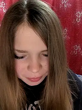 Zuli Kiska online show from 03/07/26, 07:33