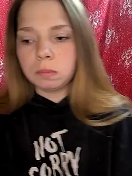 Zuli Kiska online show from 03/31/26, 06:19