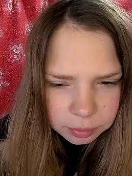 Zuli Kiska online show from 04/06/26, 05:41