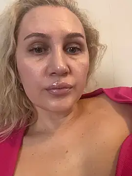 YourBlondee online show from 03/10/26, 04:06