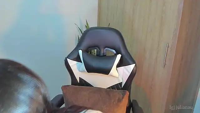 iriswest  online show from 12/22/24, 12:50