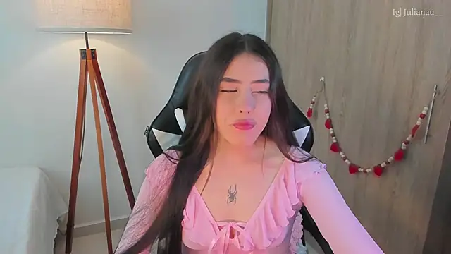 iriswest  online show from 02/14/25, 10:47