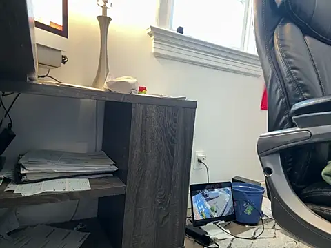 marci54321 online show from 12/18/25, 03:18