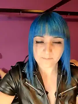 Snapshot of beauty-of-pain chatting on 10/14/25, 02:51 beauty-of-pain online show from 10/14/25, 02:51