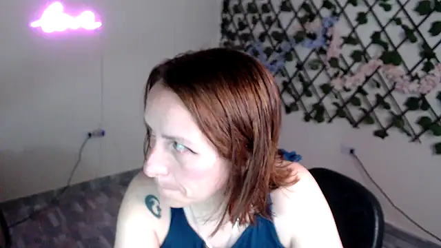 kittykalor09 online show from 04/14/26, 02:06