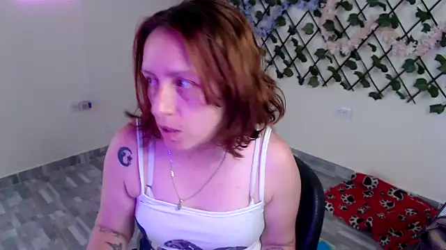 kittykalor09 online show from 04/22/26, 04:41