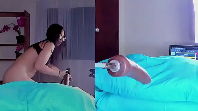 Angeli Wu  online show from 12/04/24, 03:48