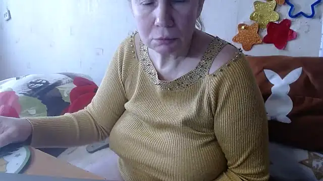 Snapshot of QueenLana chatting on 02/21/25, 07:23 QueenLana online show from 02/21/25, 07:23