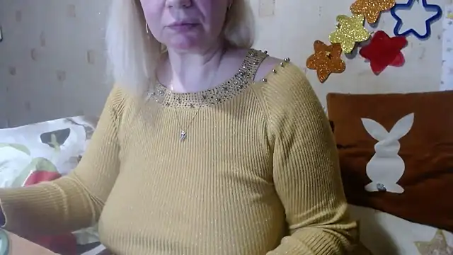 Snapshot of QueenLana chatting on 02/23/25, 07:38 QueenLana online show from 02/23/25, 07:38