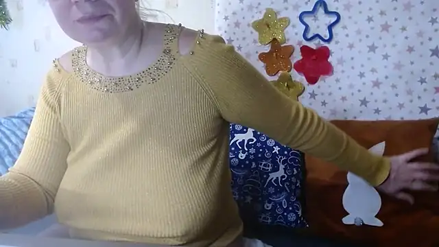 QueenLana online show from 12/23/25, 07:28